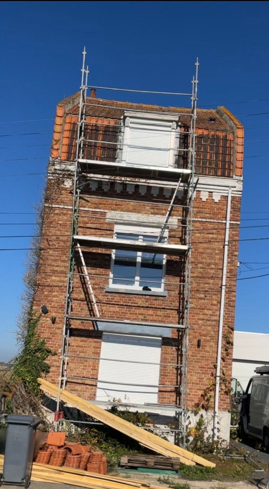 Couvreur professionnel - toiture, rénovation et réparation, Enlèvement, Comme neuf