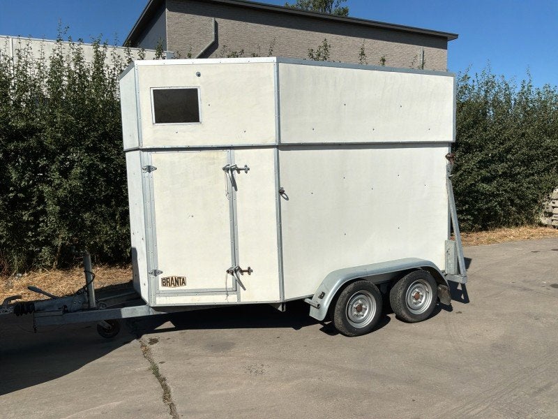 Remorque pour chevaux Branta Tandem 2000, Autos, Achat, Entreprise, Autres carburants, Autres couleurs