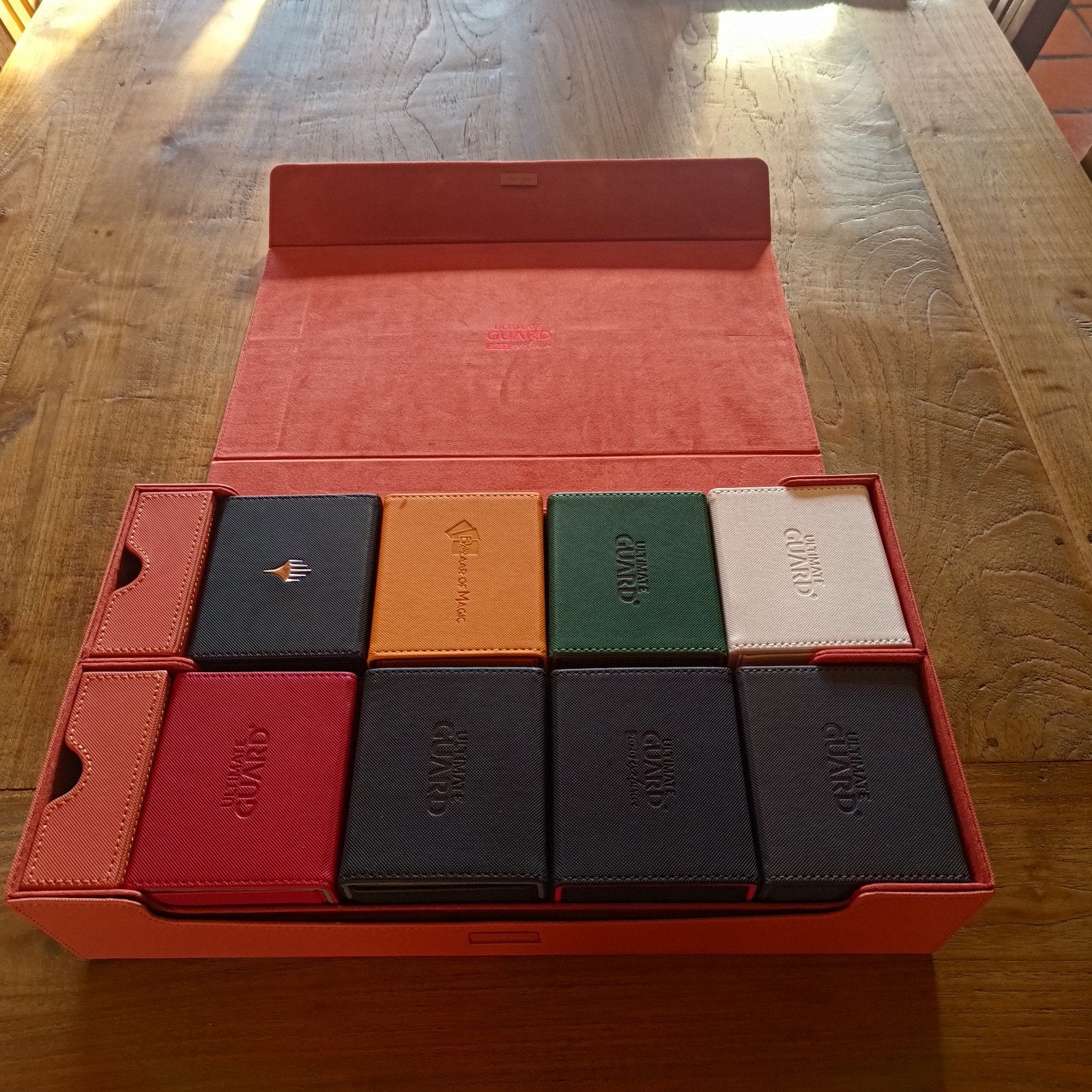 Ultimate guard deck box, Hobby en Vrije tijd, Ophalen of Verzenden