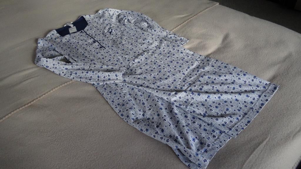CHEMISE DE NUIT « PEIGNORA » NEUVE, Vêtements | Femmes, Sous-vêtements & Lingerie, PEIGNORA, Enlèvement ou Envoi, Bleu, Vêtements de nuit