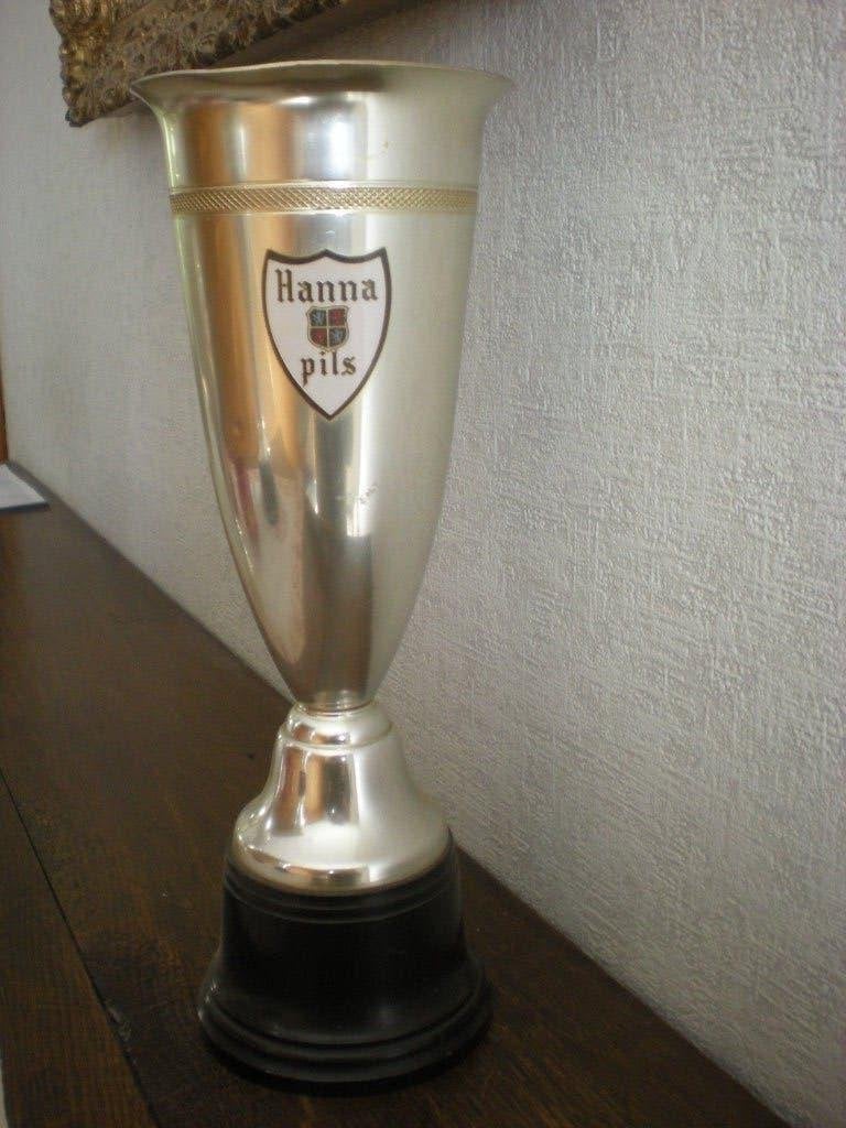 HANNA PILS (Labor)   trophée  30 cm, Collections, Enlèvement ou Envoi, Utilisé, Autres types