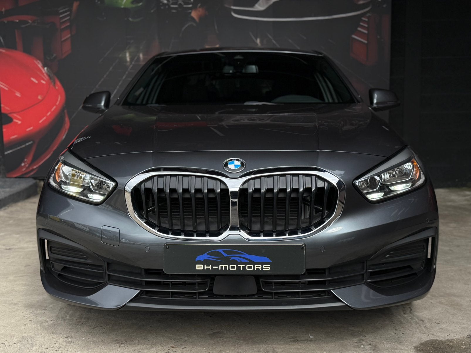 Bmw 118i SportLine Automaat, Auto's, BMW, Bedrijf, 3 cilinders, 103 kW, Navigatiesysteem