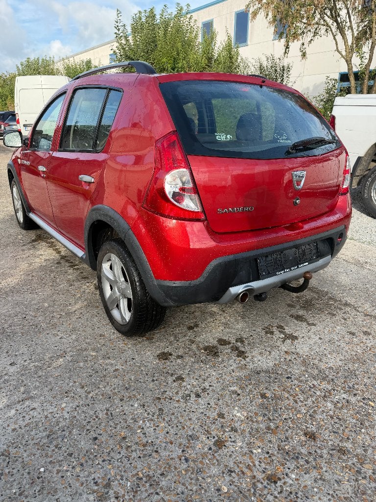 Dacia Sandero Rood, Autos, Rouge, Euro 5, Entreprise, Boîte manuelle