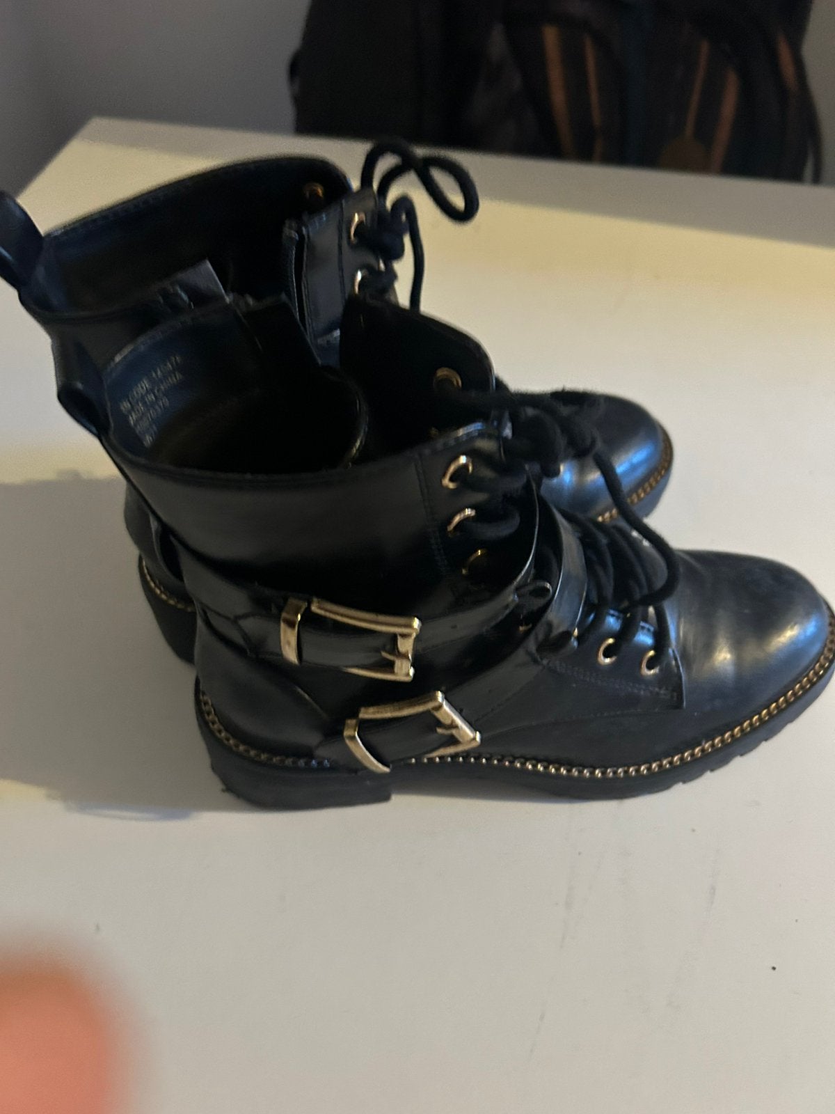 Schoenen, Ophalen, Gedragen, Werkschoenen