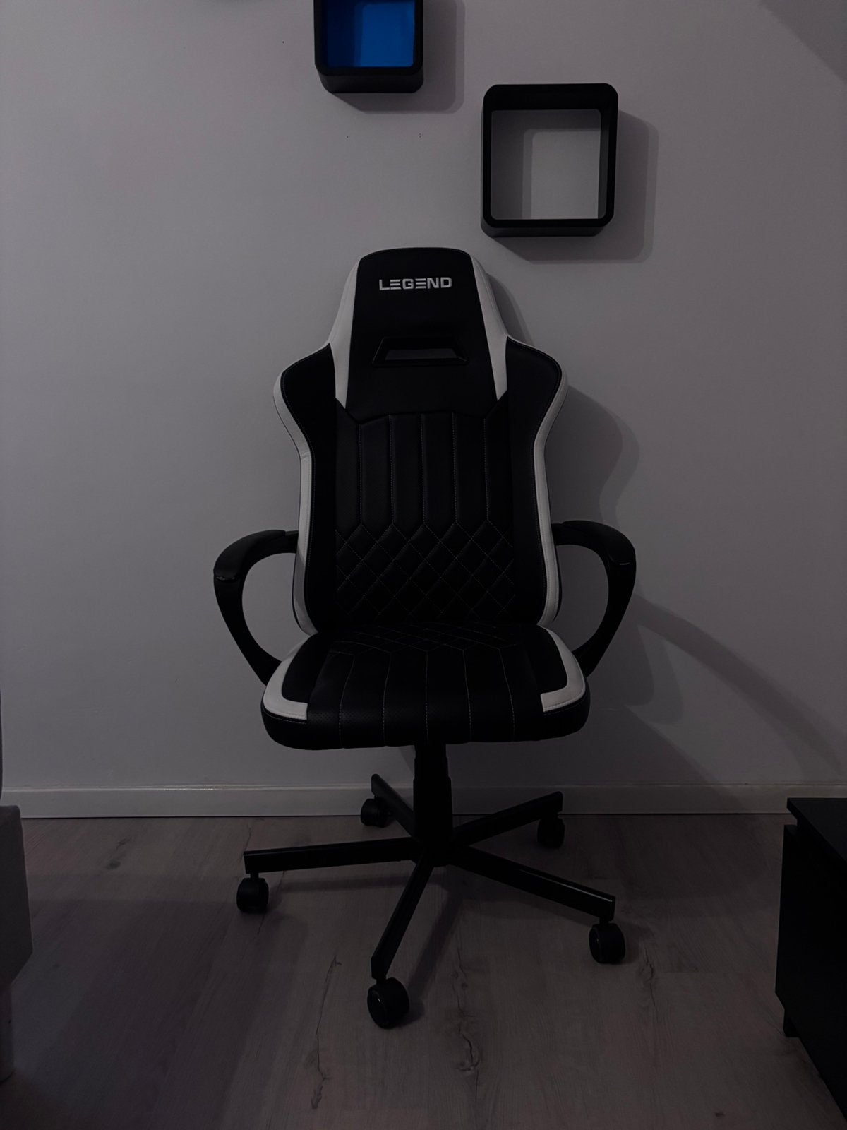 Chaise de bureau Legend - blanc/noir, Chaise de bureau de gaming, Enlèvement, Utilisé, Chaise de bureau