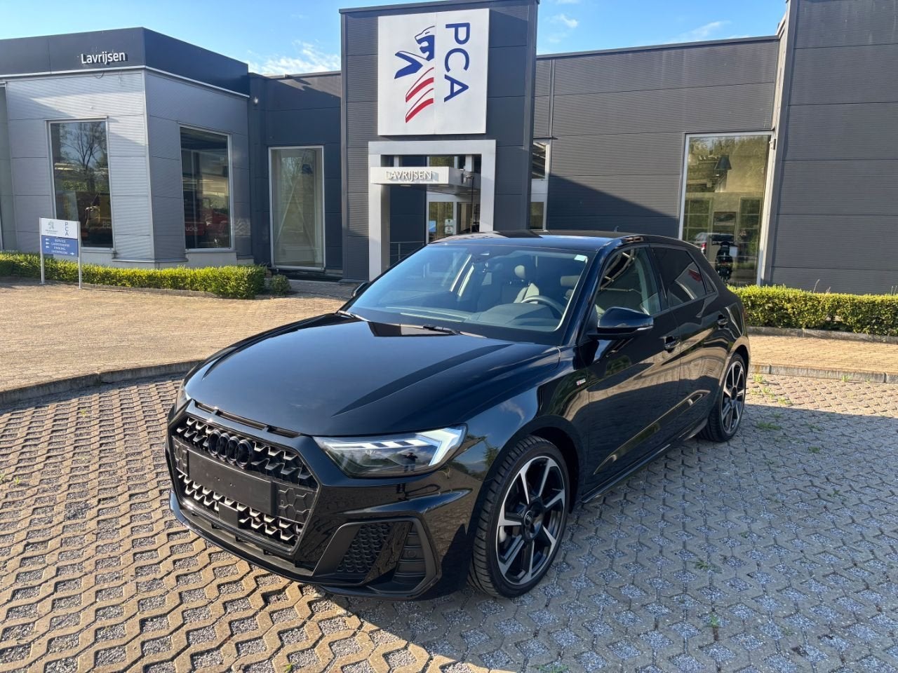 Audi A1 Sportback Adrenalin Black Edition 30 TFSI (bj 2025), Auto's, Audi, Automaat, Stof, 116 pk, Zwart
