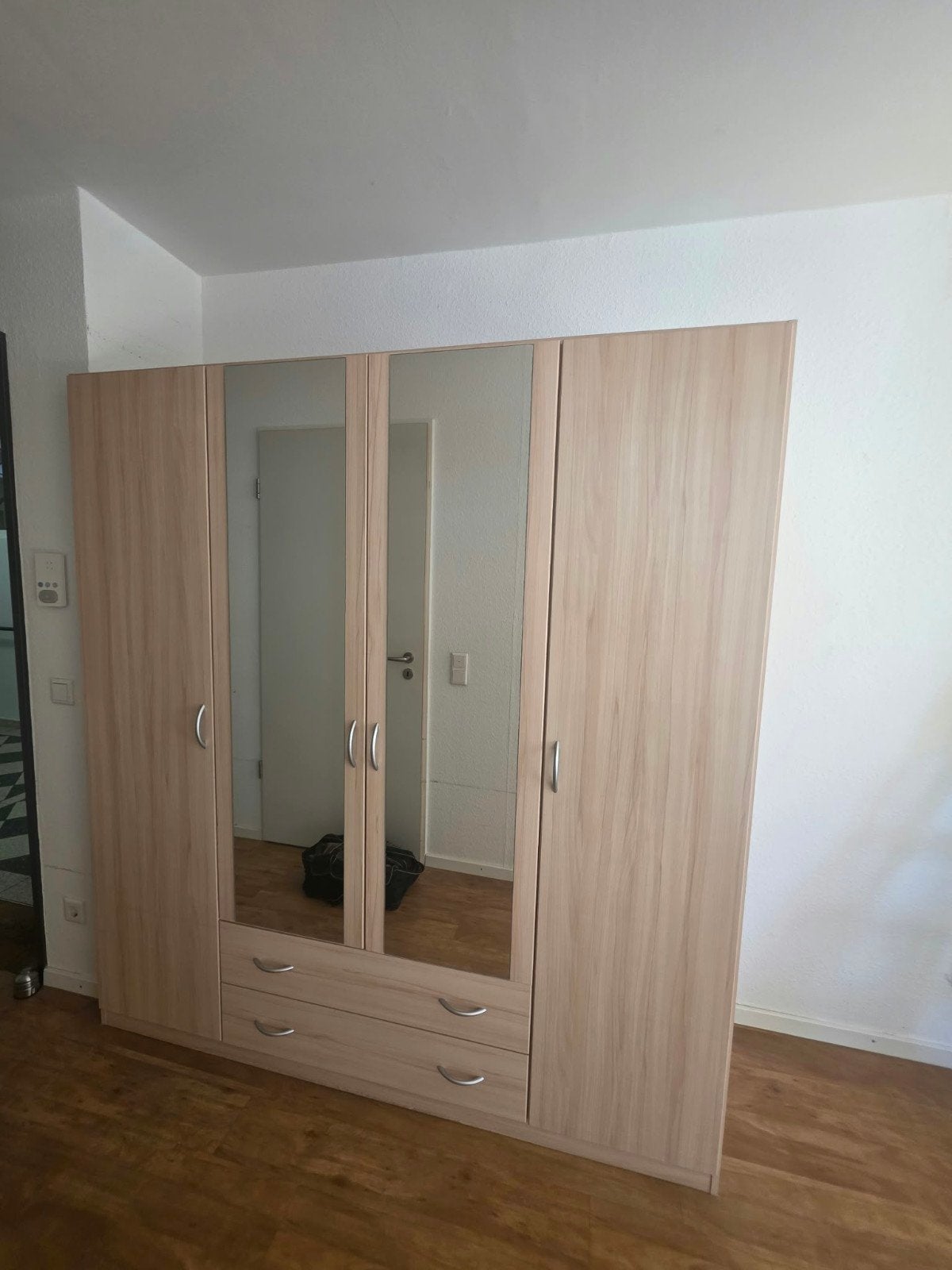 Garde-robe 4 portes 180 cm, Enlèvement
