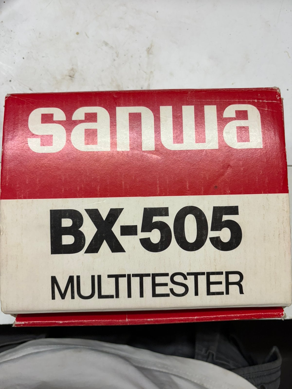 Sanwa bx-505 analoge multimeter, Enlèvement
