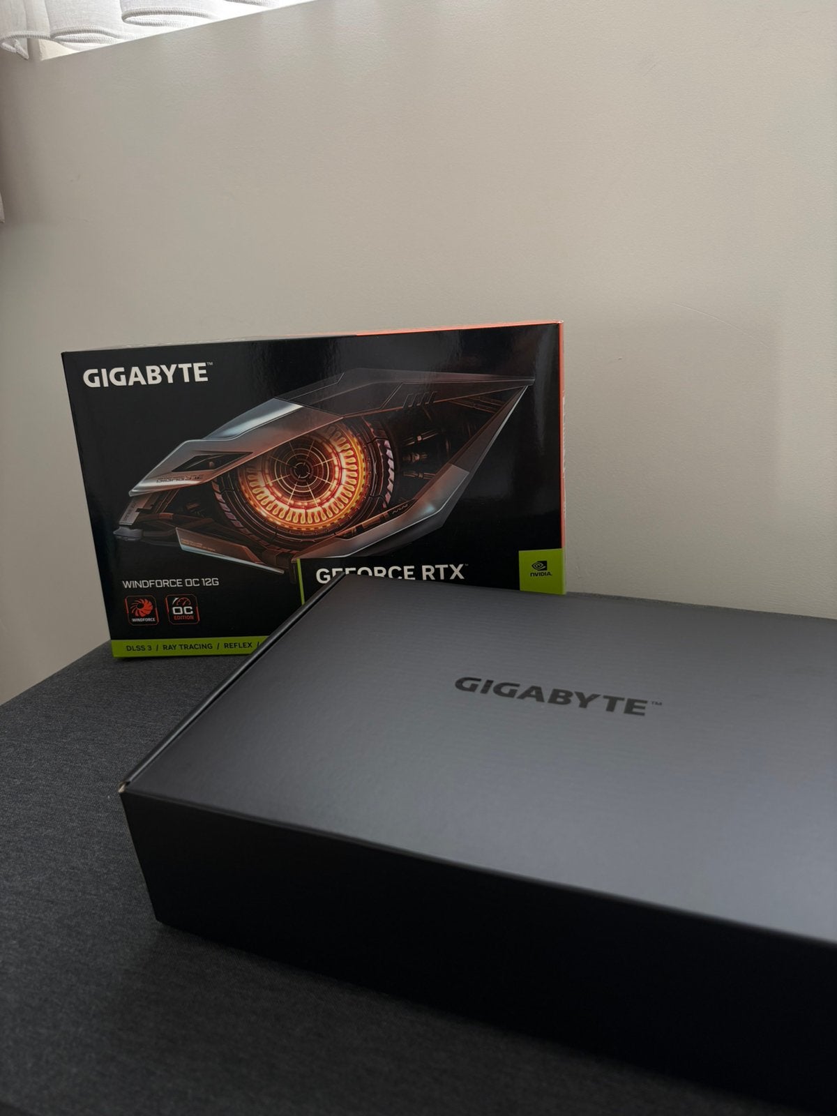 GIGABYTE GeForce RTX 4070 WINDFORCE OC 12G, Informatique & Logiciels, Cartes vidéo, Comme neuf, Nvidia, PCI-Express 4.0, GDDR6