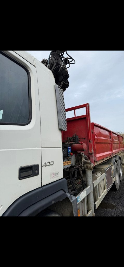 Volvo vrachtwagen met kraan + container, Auto's, Automaat, Euro 5, Diesel, Particulier