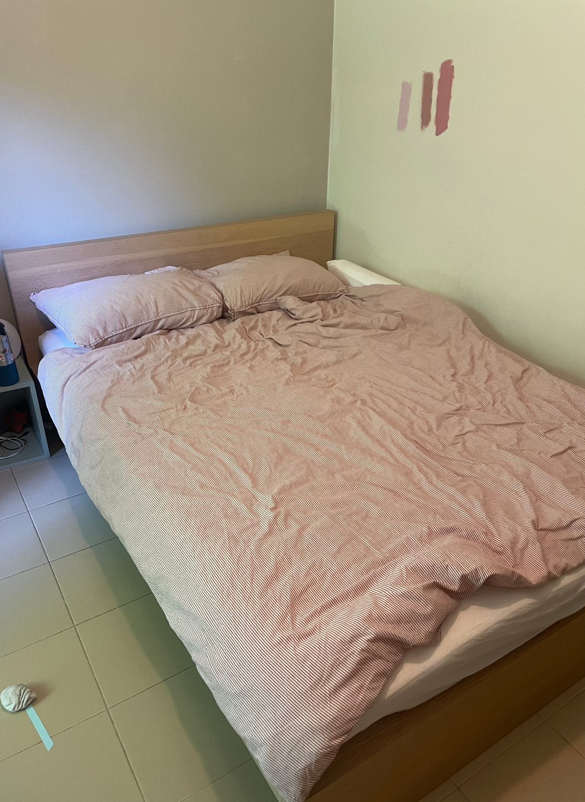 IKEA MALM bed 140 (evt + lattenbodem), Ophalen, Zo goed als nieuw