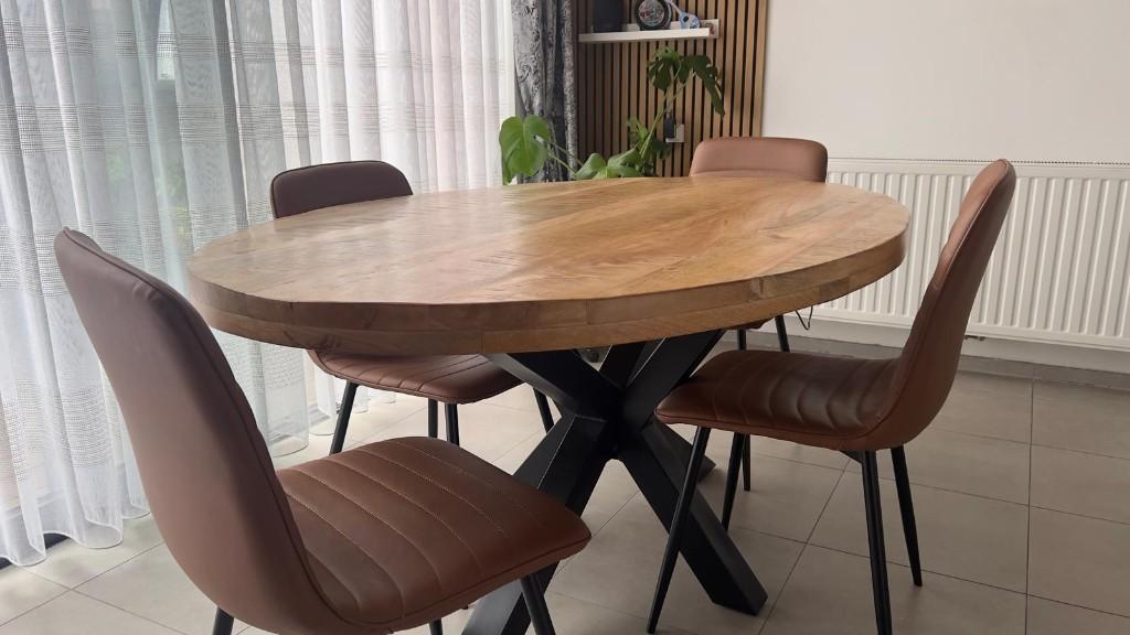 Table en chêne massif avec chaises, 150 à 200 cm, Cinq personnes ou plus, 150 à 200 cm, Comme neuf