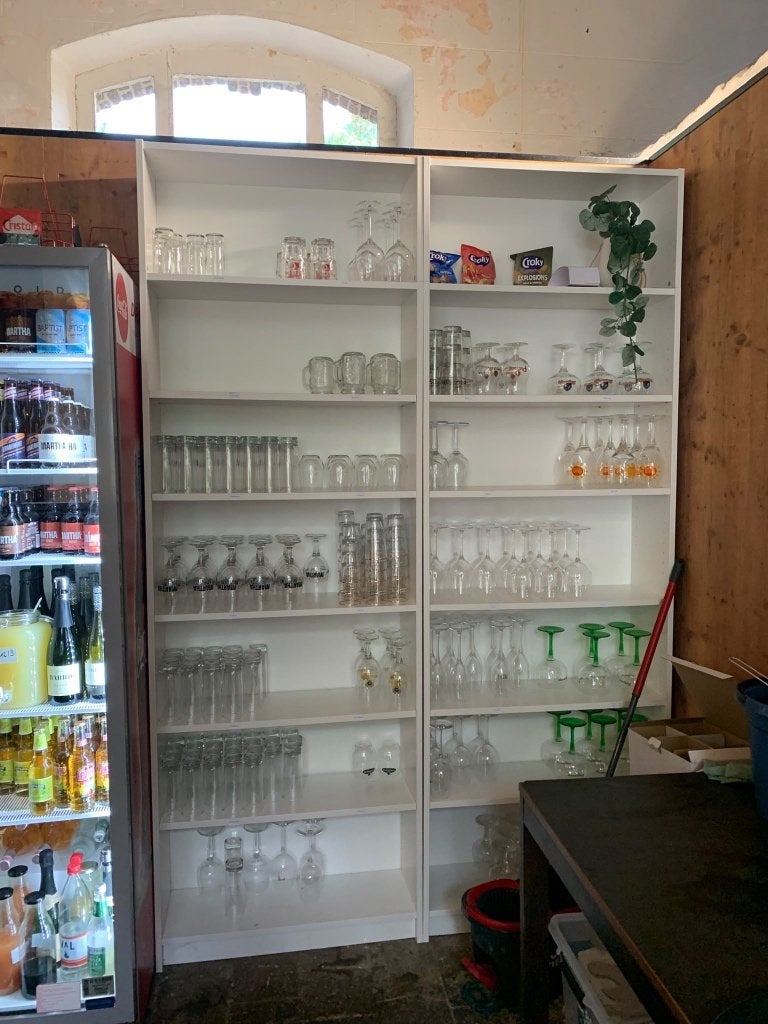 3 x witte Ikea kasten, Huis en Inrichting, Ophalen, Zo goed als nieuw