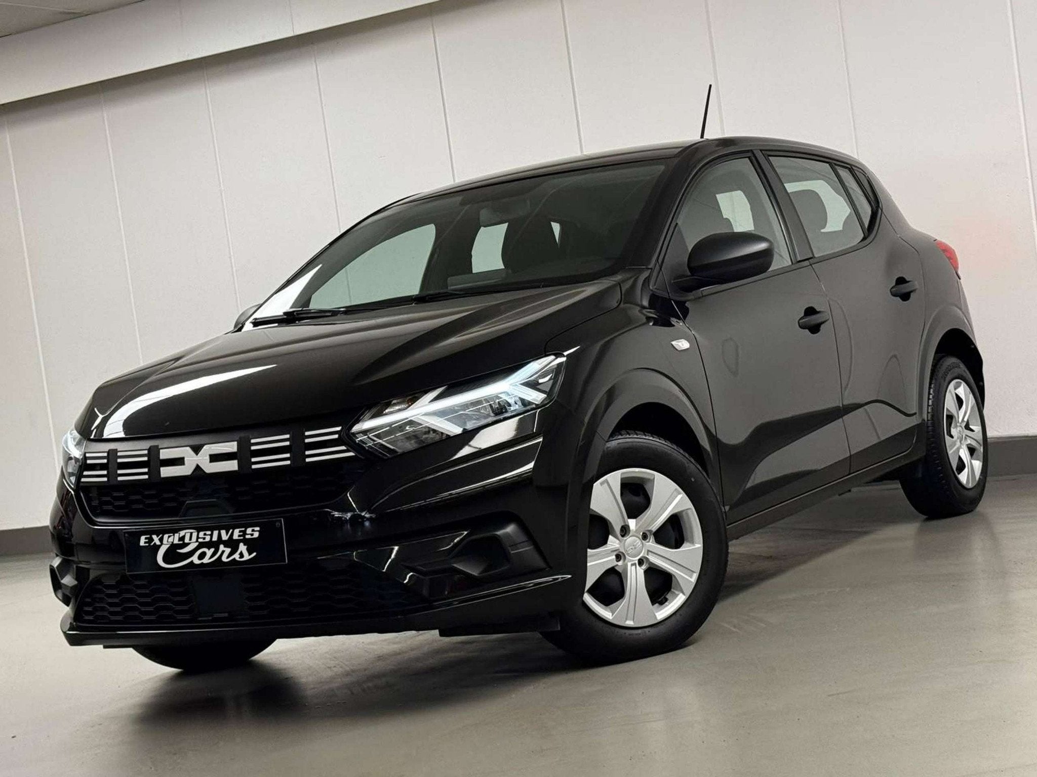 Dacia Sandero 1.0I SCE ESSENTIAL ! 1ere MAIN ! 29000 KM ! GP, Auto's, Stof, Gebruikt, Zwart, Bedrijf
