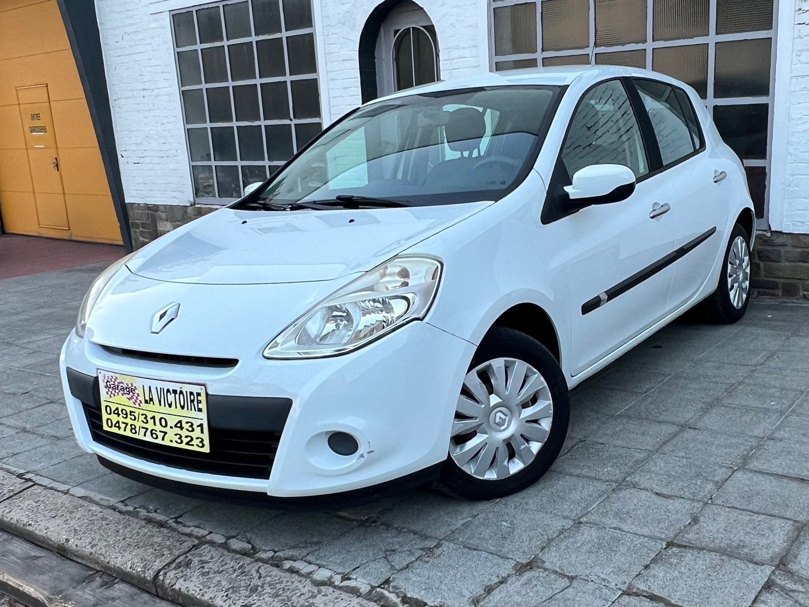 Renault CLio 5 Portes 88000km 1.5 DCi 63kw 0032478767323, Autos, Achat, 63 kW, Entreprise, Système audio