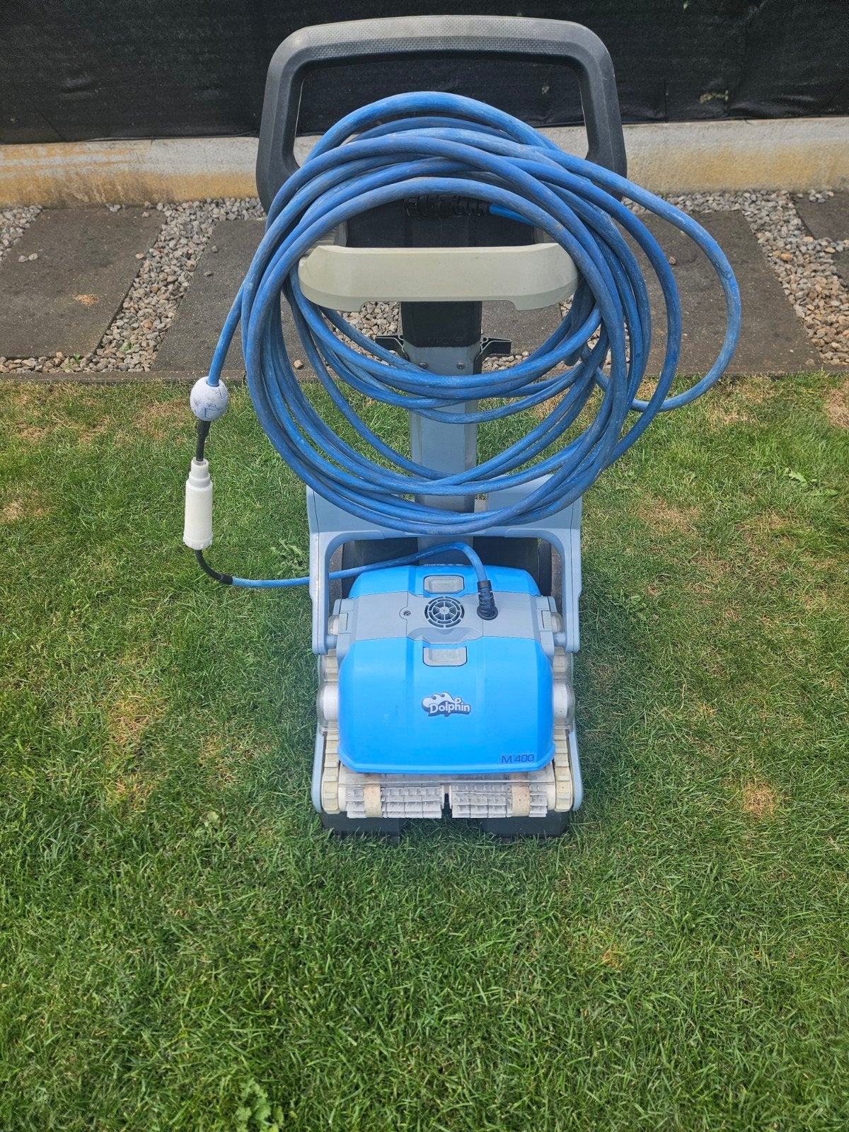 Zwembad robot Dolphin M400, Ophalen