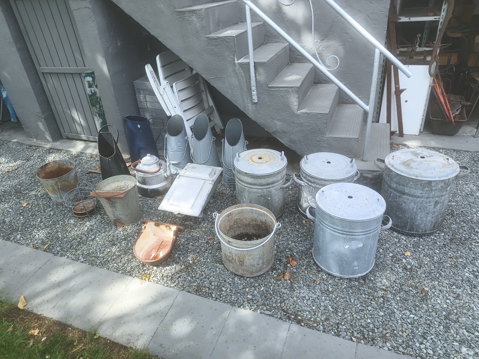Lot d'objets divers en zinc, Antiquités & Art, Enlèvement