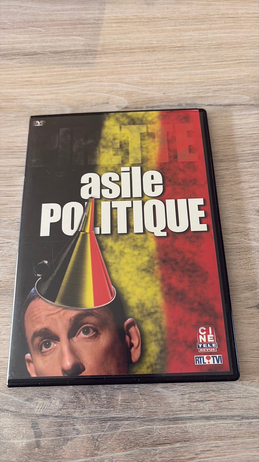 Dvd asile politique Francois Pirette, CD & DVD, Enlèvement, Comme neuf