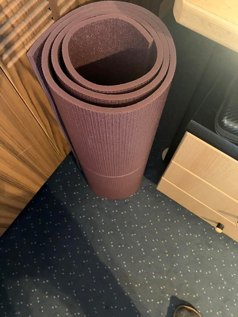 Yogamat, Sports & Fitness, Yoga & Pilates, Enlèvement, Comme neuf, Tapis de yoga