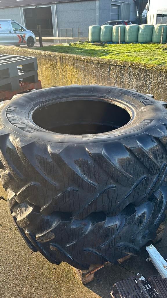 Tractorbanden 480/70 R30, Zakelijke goederen, Ophalen