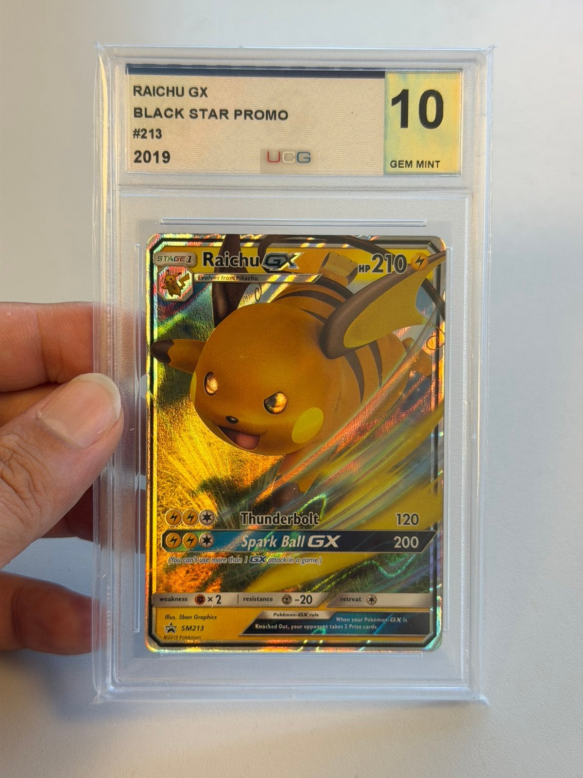 Raichu GX SM213 213 slab UCG 10 GEM MINT Hidden Fates Promo, Ophalen of Verzenden, Zo goed als nieuw, Losse kaart, Foil