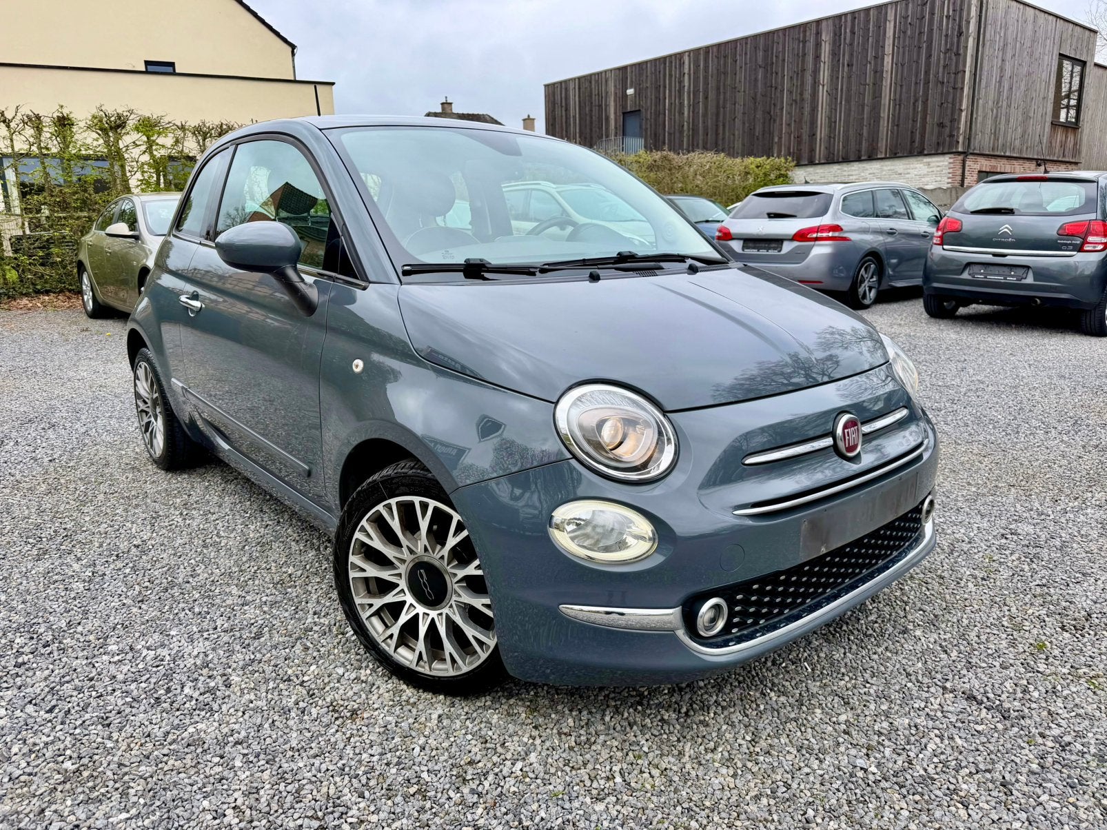 FIAT 500 LOUNGE. 1.2 BENZINE 51KW. EURO 6 MILJARD. AC, Auto's, Voorwielaandrijving, 4 zetels, Handgeschakeld, Grijs