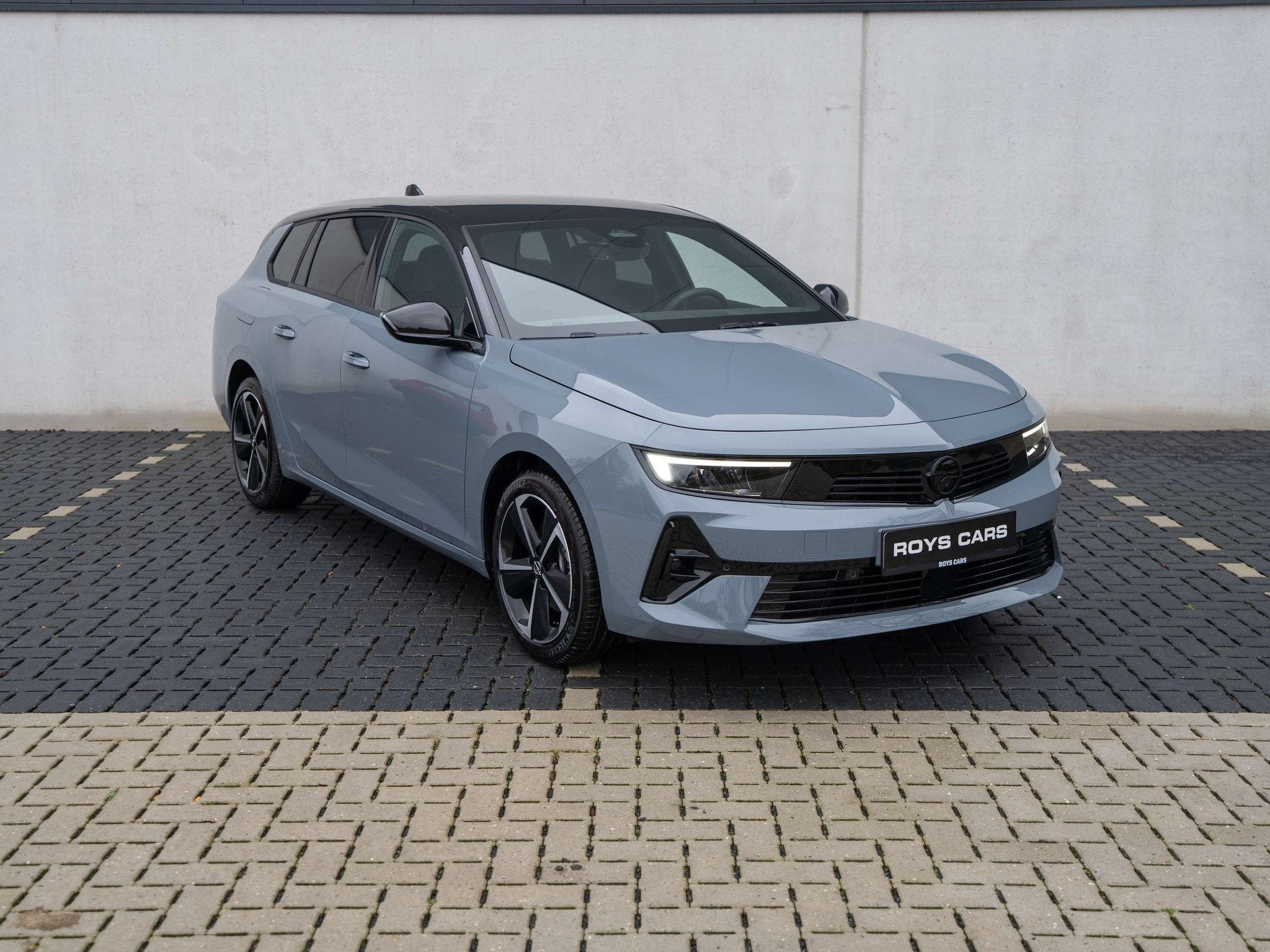 Opel Astra Astra Sports Tourer 1.2 Turbo GS 2 JAAR GARANTIE, Stof, Gebruikt, Zwart, 1199 cc