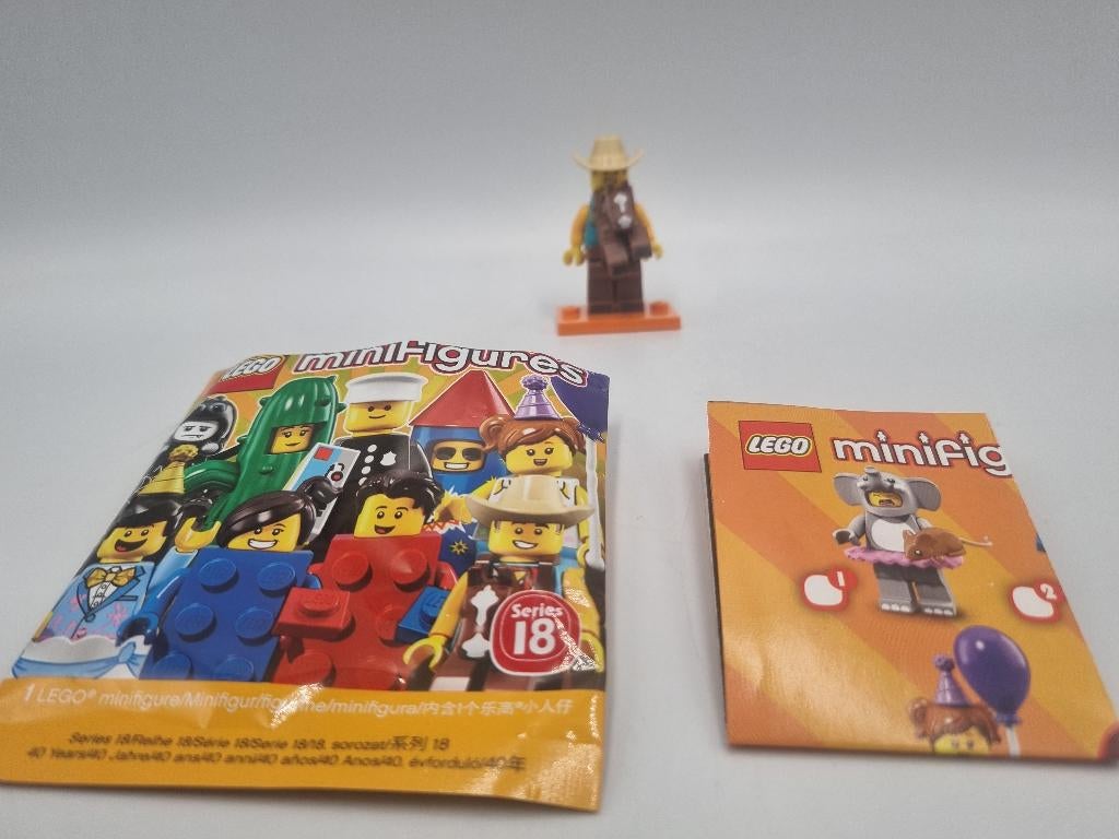 Lego CMF Serie 18 Col18-15 Cowboy Costume Guy, Ophalen, Zo goed als nieuw, Complete set, Lego