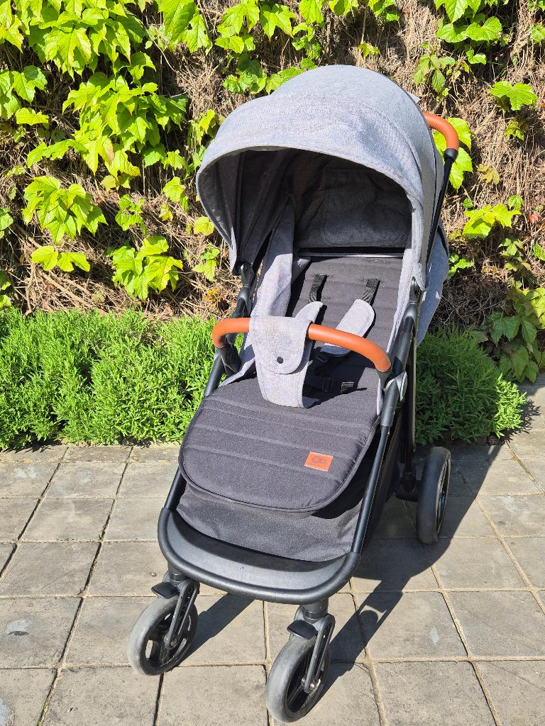 Poussette Kinderkraft Grande Plus grise, Enfants & Bébés, Poussettes & Combinaisons, Comme neuf, Poussette, Autres marques, Enlèvement