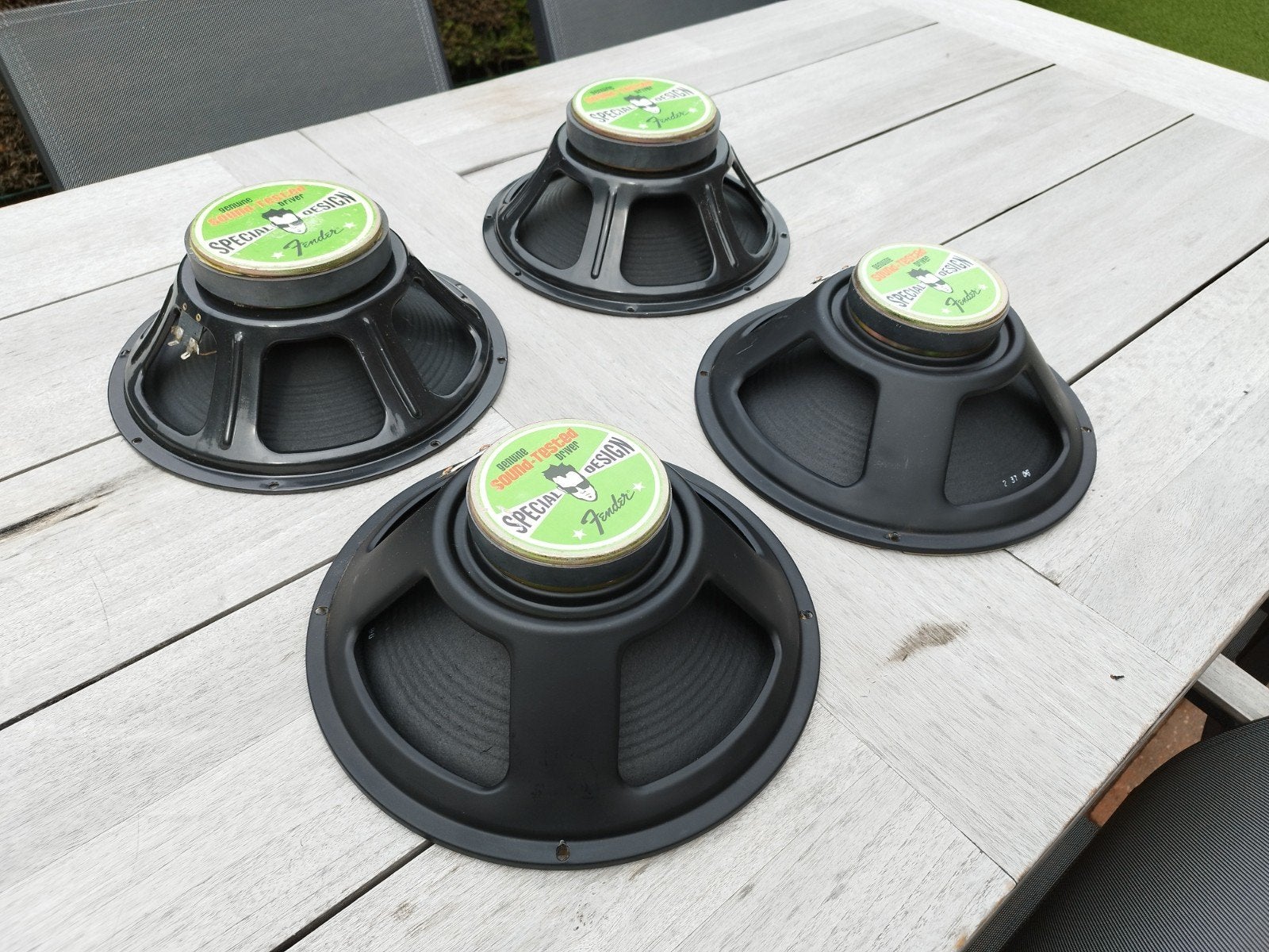 Fender speakers, Muziek en Instrumenten, Snaarinstrumenten | Gitaren | Bas, Ophalen