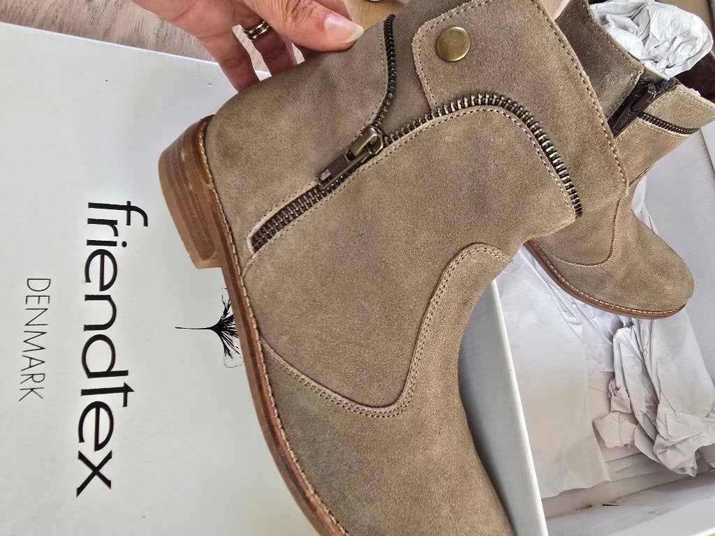 4 paar damesschoenen, 4 merken maat 37, Kleding | Dames, Schoenen, Ophalen of Verzenden, Zo goed als nieuw