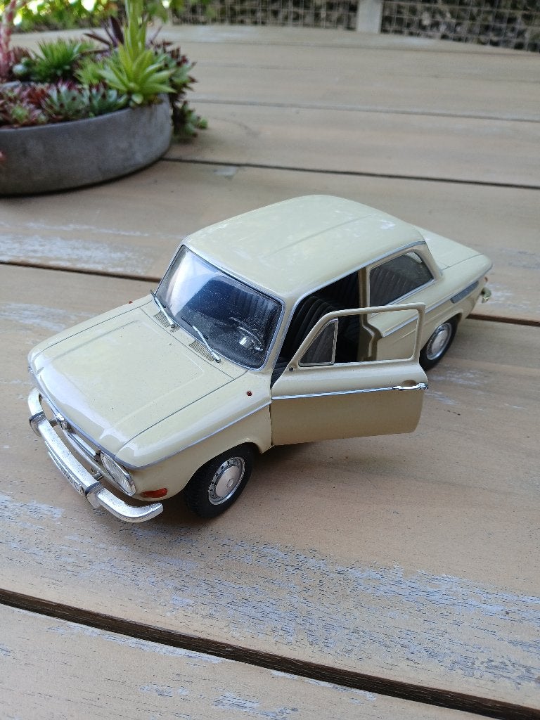 modelisme nsu, Hobby en Vrije tijd, Modelbouw | Radiografisch | Auto's, Ophalen of Verzenden