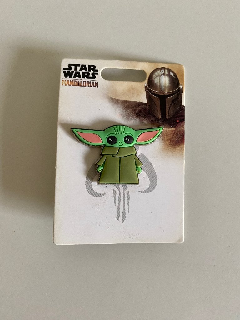 Pin’s Disney – Dogru – Star Wars The Mandalorian, Collections, Disney, Comme neuf, Autres types, Autres personnages, Enlèvement ou Envoi