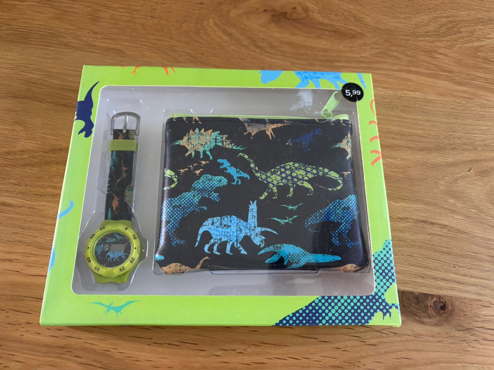 Nieuwe dino set met horloge en portemonnee, Ophalen of Verzenden, Zo goed als nieuw, Groen, Met print