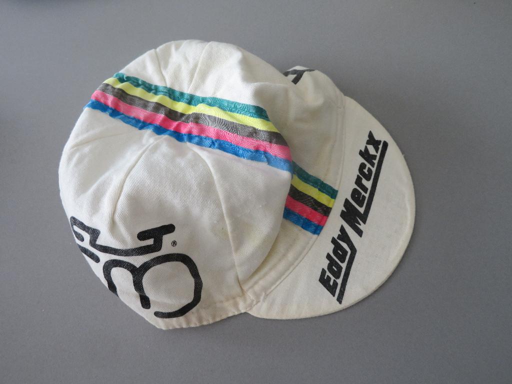 oud wielerpetje wielrenner Eddy Merckx wereldkampioen, Ophalen of Verzenden, Zo goed als nieuw, Pet of Muts