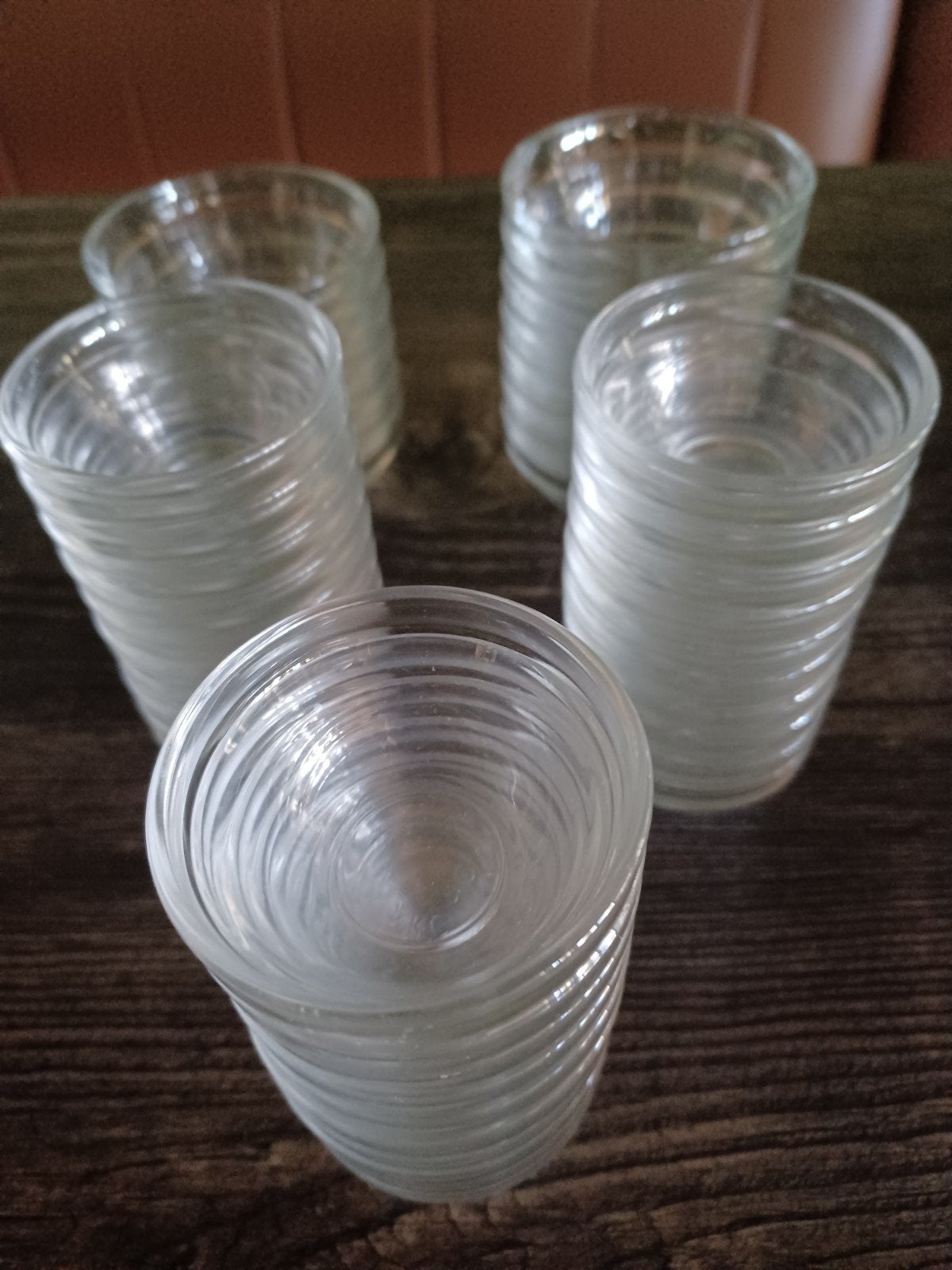 glazen potjes, Ophalen
