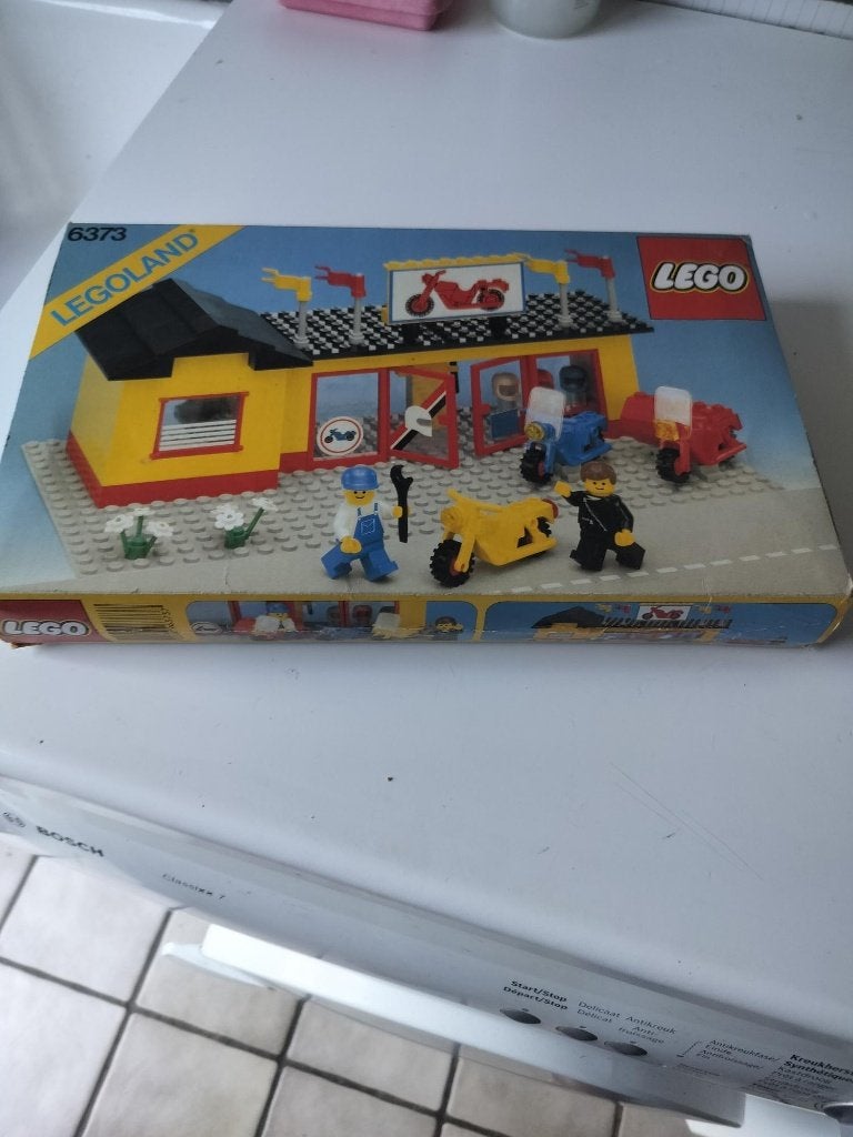 Lego 6373 magasin de motos Legoland AVEC BOÎTE, Enlèvement ou Envoi, Lego, LEGOLAND