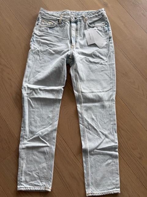 American Vintage lichtblauwe jeans size 29  NIEUW, Kleding | Dames, Spijkerbroeken en Jeans, Blauw, Nieuw, Ophalen of Verzenden