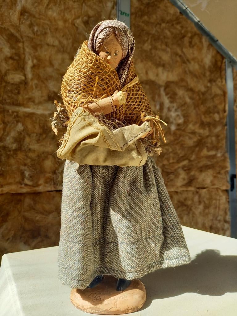 Santon signé. Vieille dame au fagot., Antiek en Kunst