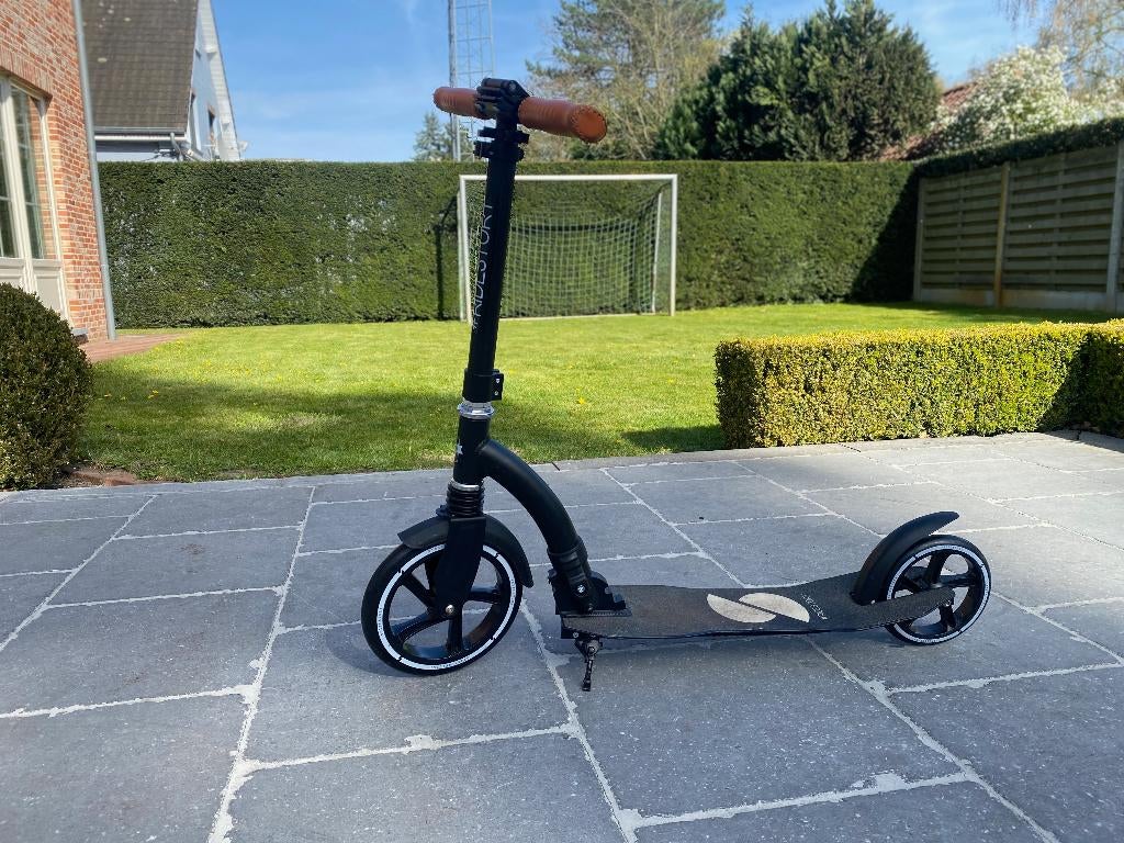Retro step zwart, Fietsen en Brommers, Ophalen, Zo goed als nieuw, Gewone step