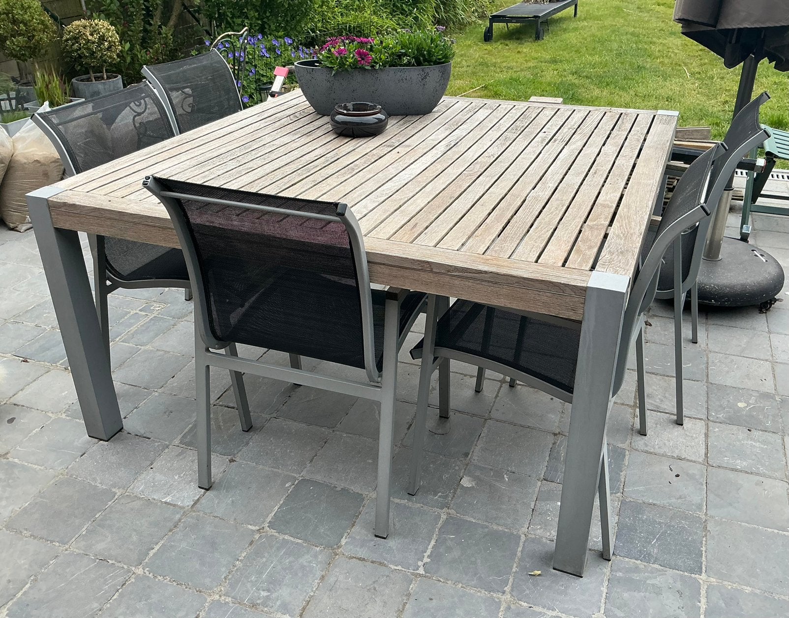 Mooie teakhoutentafel met. 5 stoelen, Ophalen, 5 zitplaatsen, Gebruikt, Eettafel