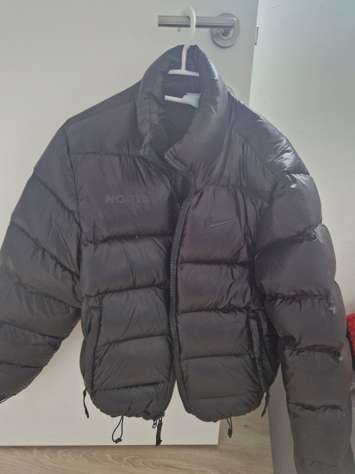 winterjas nike medium zwarr, Vêtements | Hommes, Enlèvement, Comme neuf, Noir, Nike
