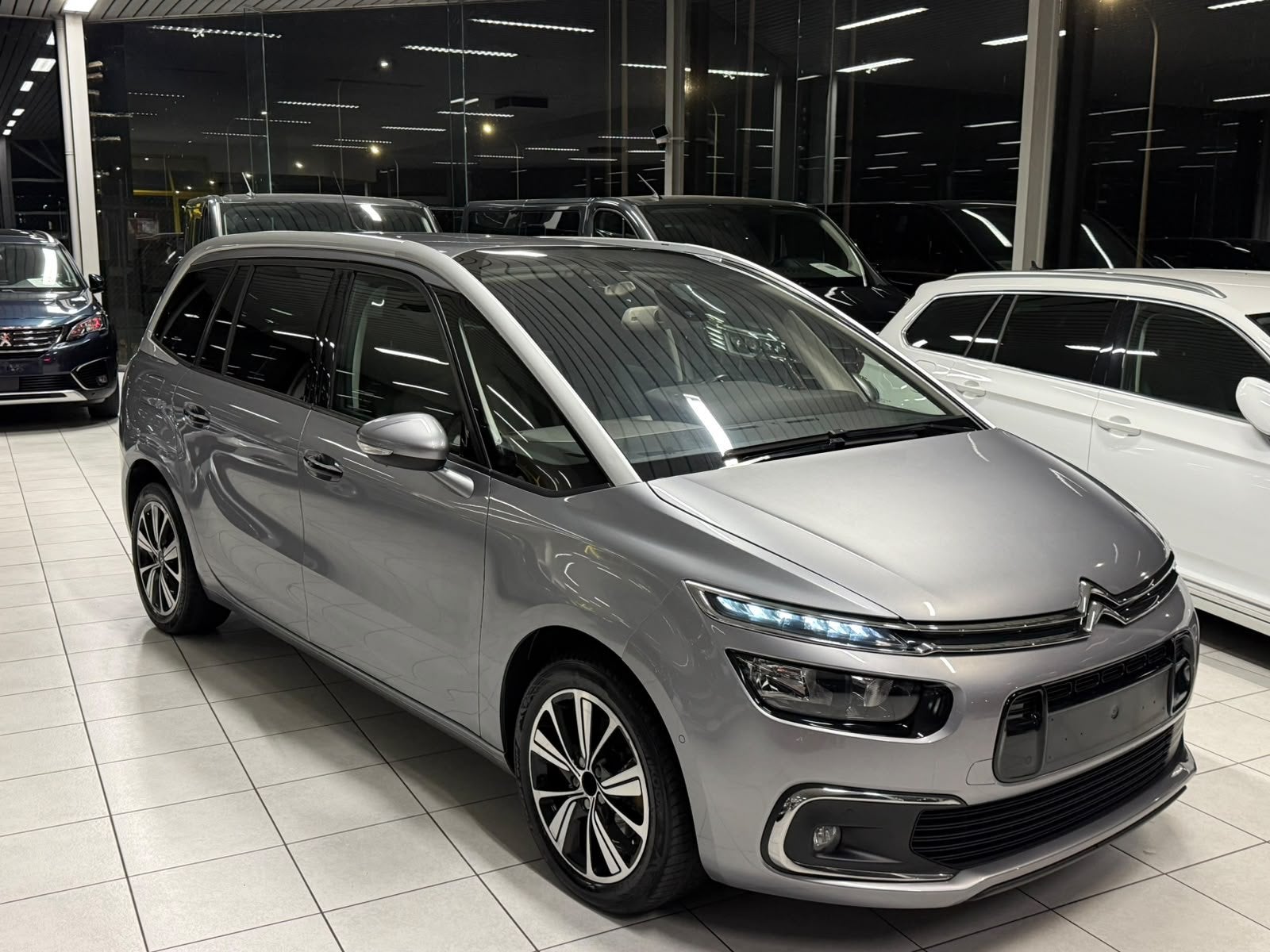 Citroen C4 Picasso Automatique 2.0HDi 110kW 7 Places Euro 6b, Autos, Argent ou Gris, Achat, Euro 6, Entreprise