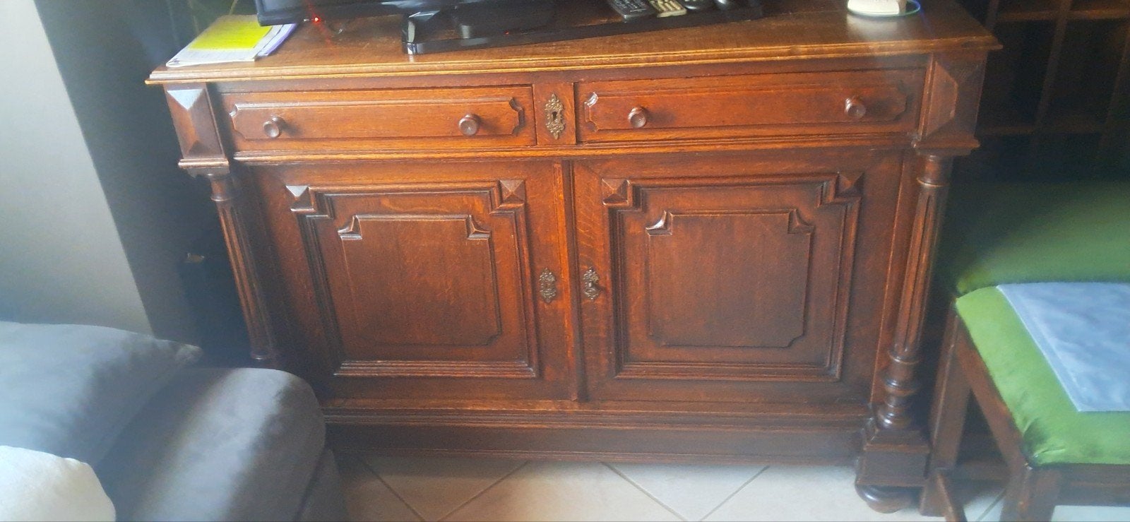 kast commode, Ophalen