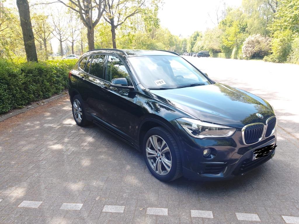 BMW X1 sDrive18i Aut. Sport Line, Autos, BMW, Particulier, X1, Airbags, Air conditionné, Alarme, Android Auto, Apple Carplay, Bluetooth