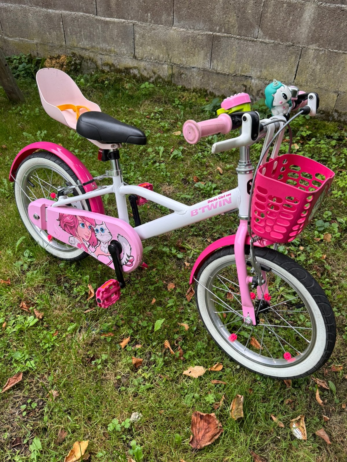 Vélo fille BTWIN DOCTO GIRL 500 16 pouces en très bon état, Vélos & Vélomoteurs, Enlèvement, Comme neuf, Frein sur jante, Siège réglable