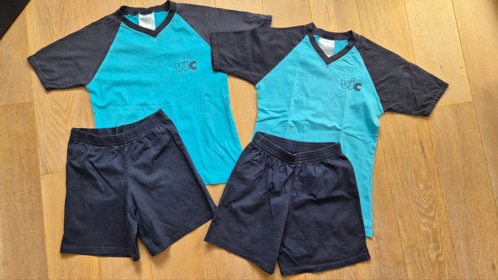 Turnkledij VJC Hasselt, maat 176, Kinderen en Baby's, Kinderkleding | Maat 176, Ophalen of Verzenden