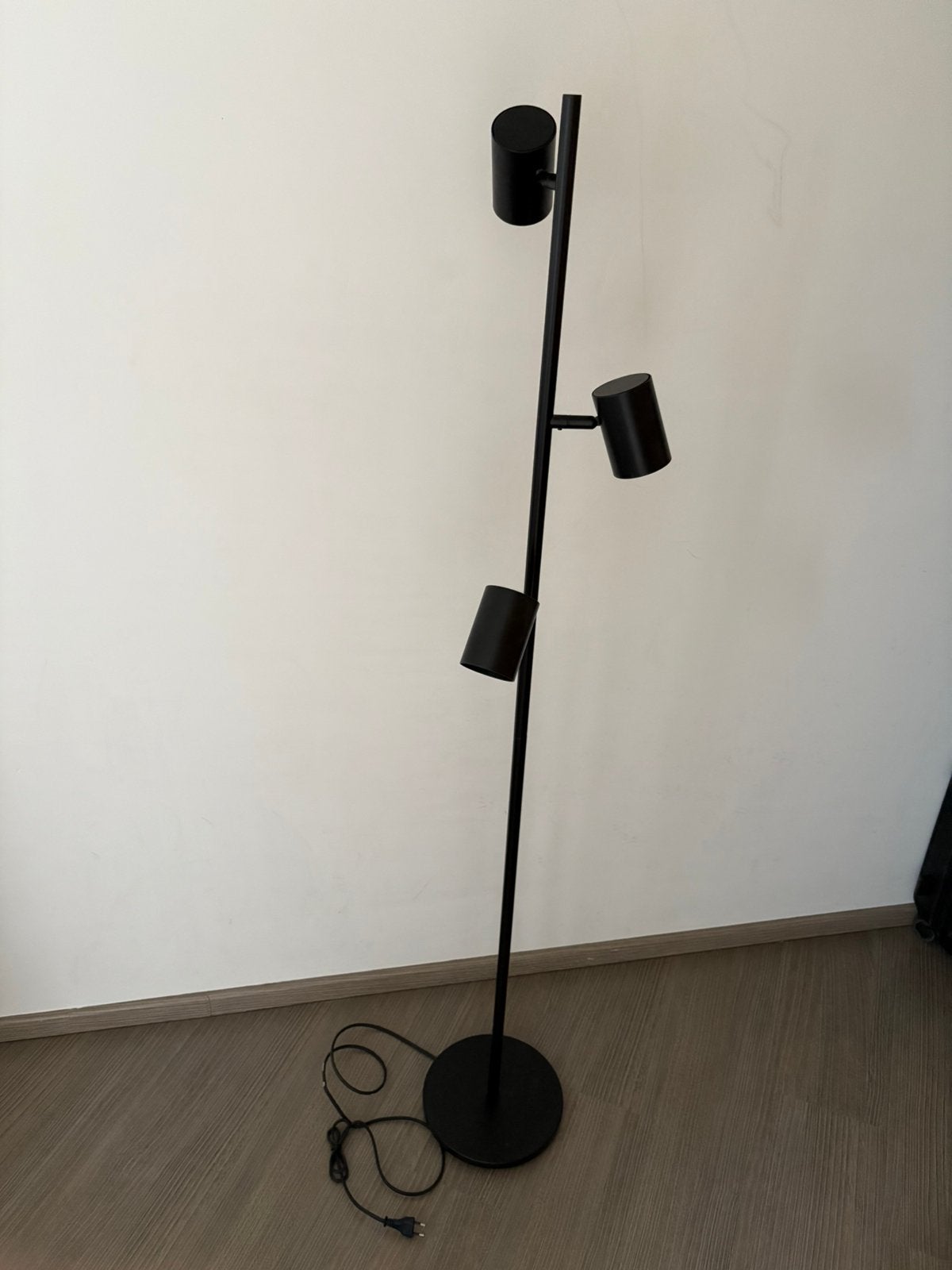 Ikea staande lamp (NYMÅNE), Enlèvement, Comme neuf, 150 à 200 cm