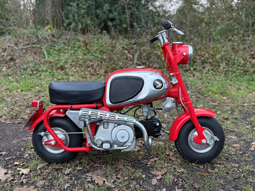 Honda CZ100 koplamp (monkey z50 dax st50), Envoi, Comme neuf