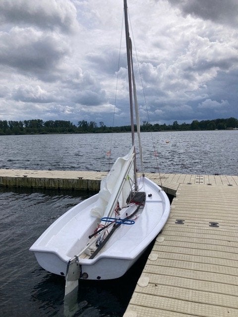 Hunter 140 zeilboot, trailer, strandkar, Watersport en Boten, Open zeilboten, Gebruikt, Overige merken, Overige typen, Composiet